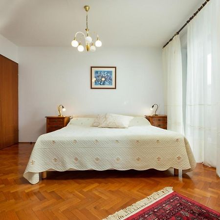 Holiday Apartment Suzana Ρόβινι Εξωτερικό φωτογραφία