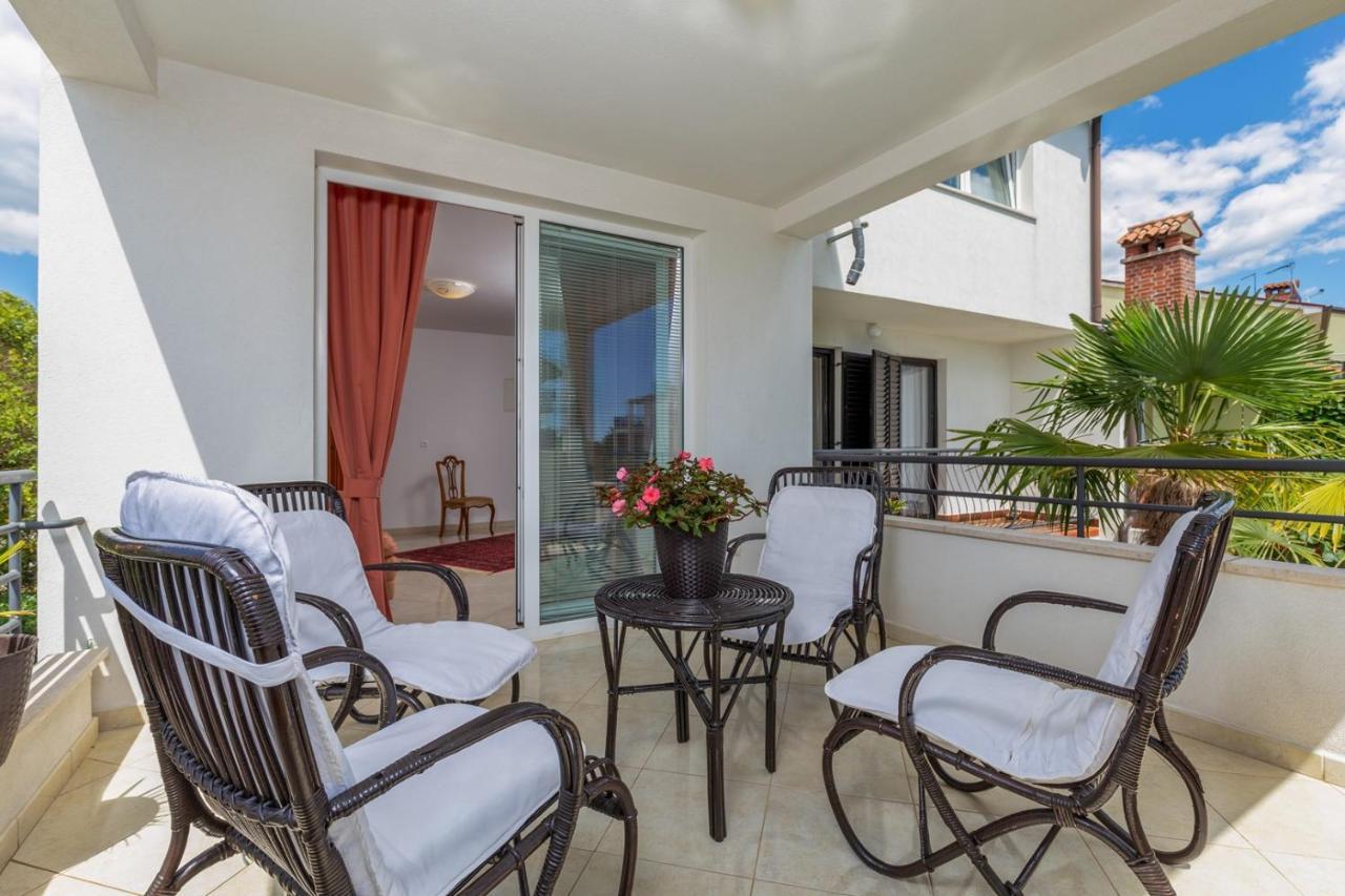 Holiday Apartment Suzana Ρόβινι Εξωτερικό φωτογραφία