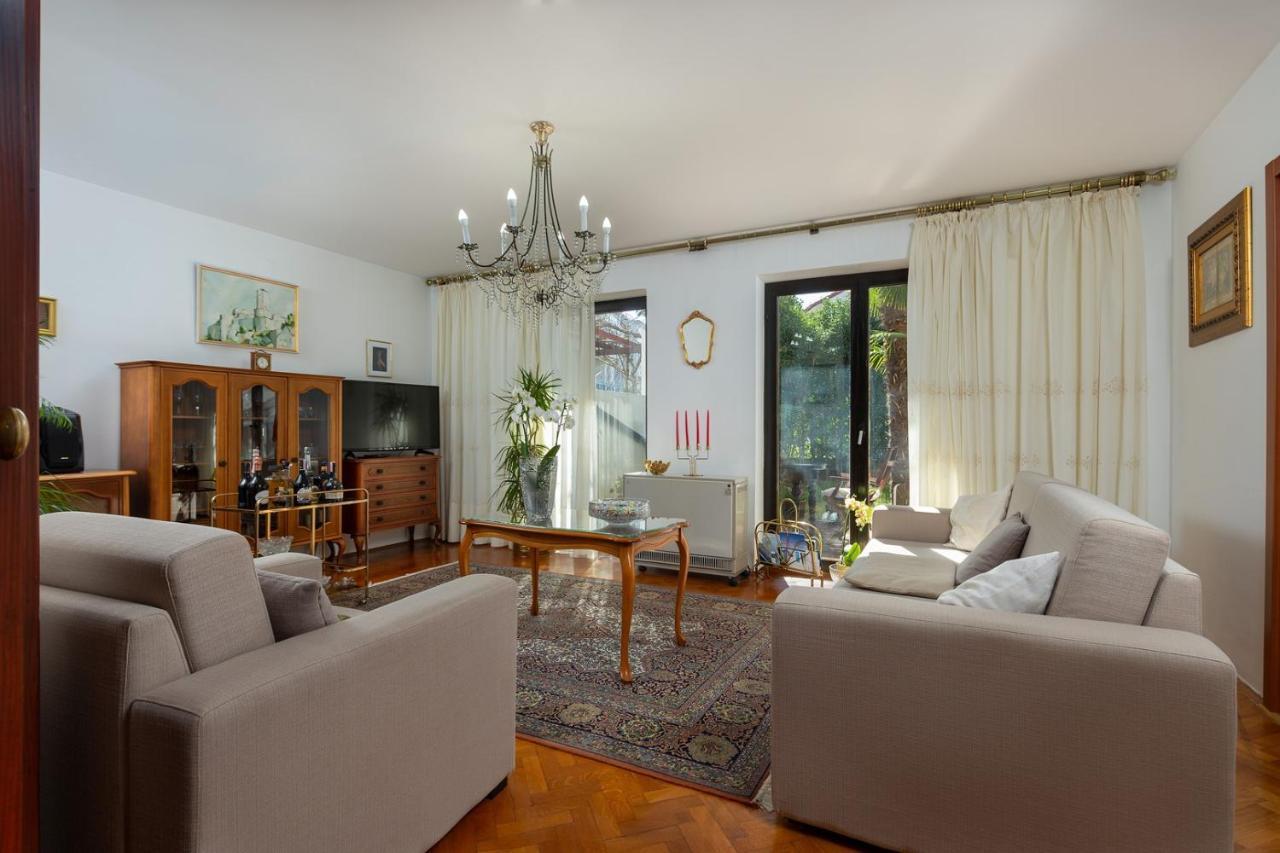 Holiday Apartment Suzana Ρόβινι Εξωτερικό φωτογραφία