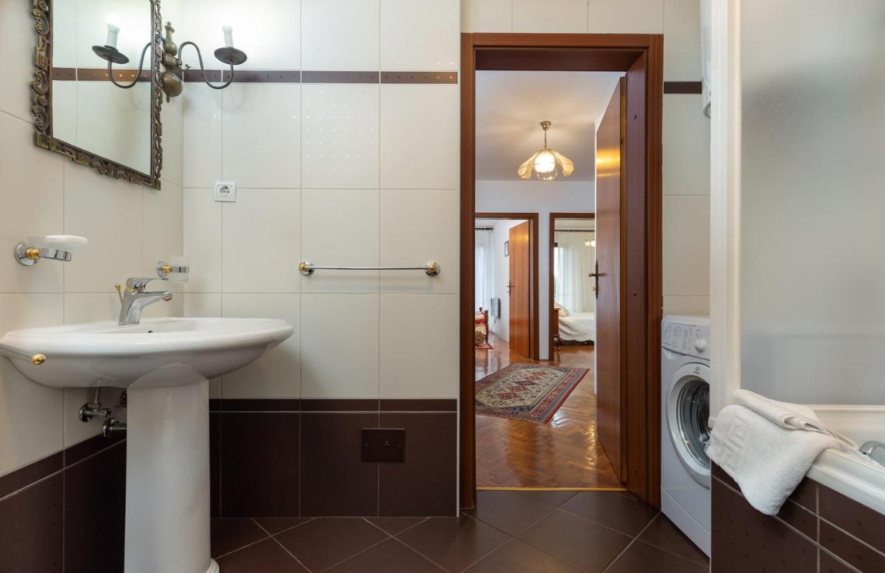 Holiday Apartment Suzana Ρόβινι Εξωτερικό φωτογραφία