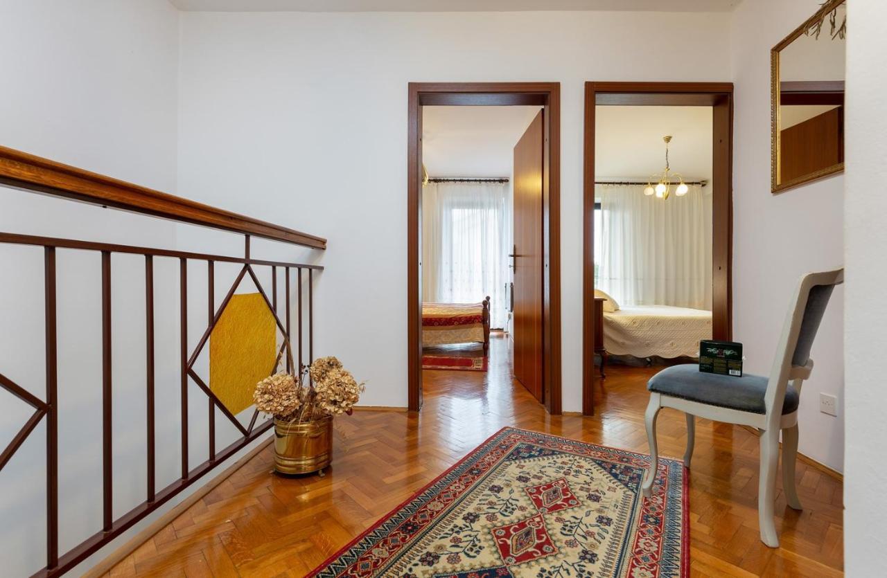 Holiday Apartment Suzana Ρόβινι Εξωτερικό φωτογραφία