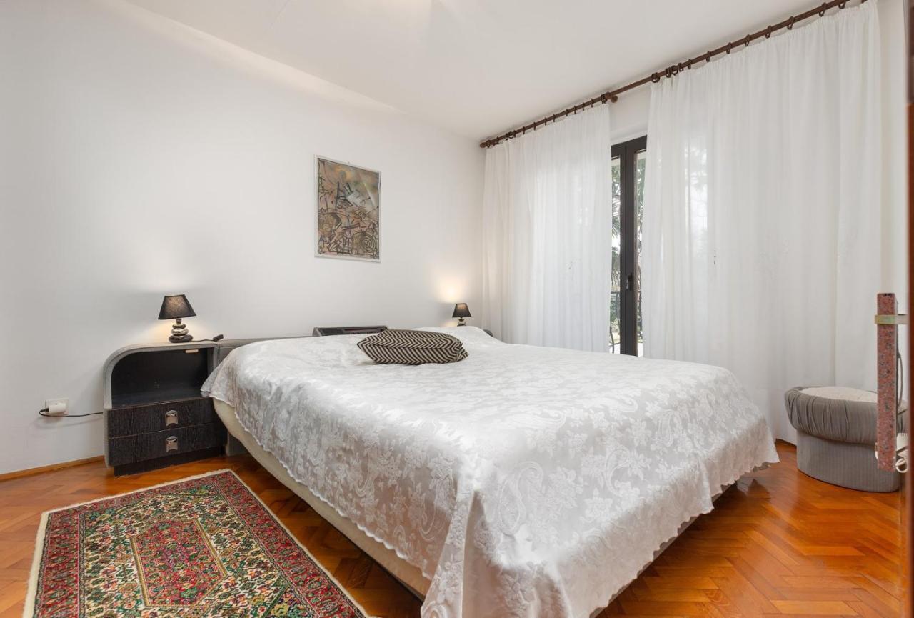 Holiday Apartment Suzana Ρόβινι Εξωτερικό φωτογραφία